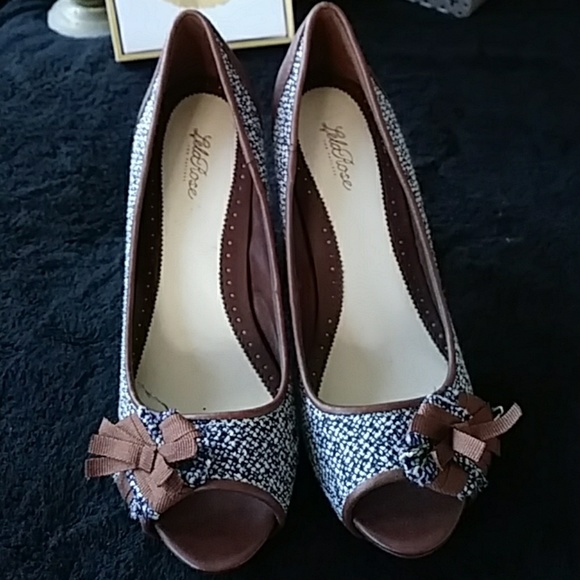 NWOT!! Denim heels - Picture 3 of 5